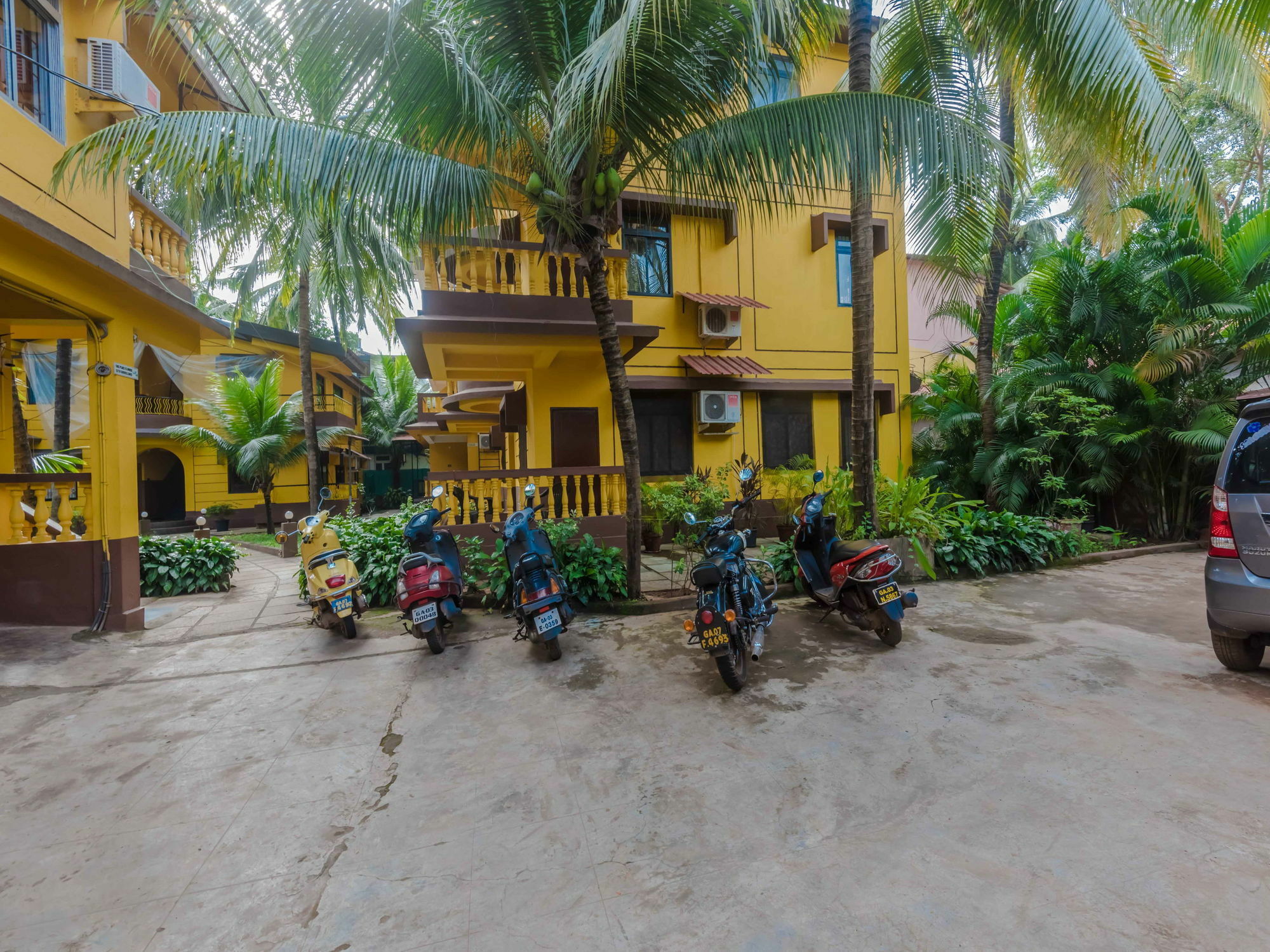 Oyo Stayout Near Cohiba Club 3* Candolim
